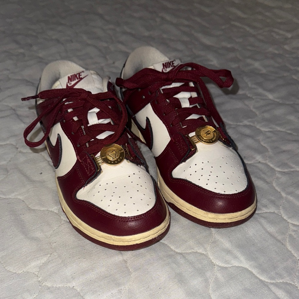 Nike Women’s 9 1/2 Burgundy Shoes